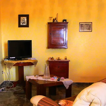 アパート Locazione Turistica Eleonora トロペーア